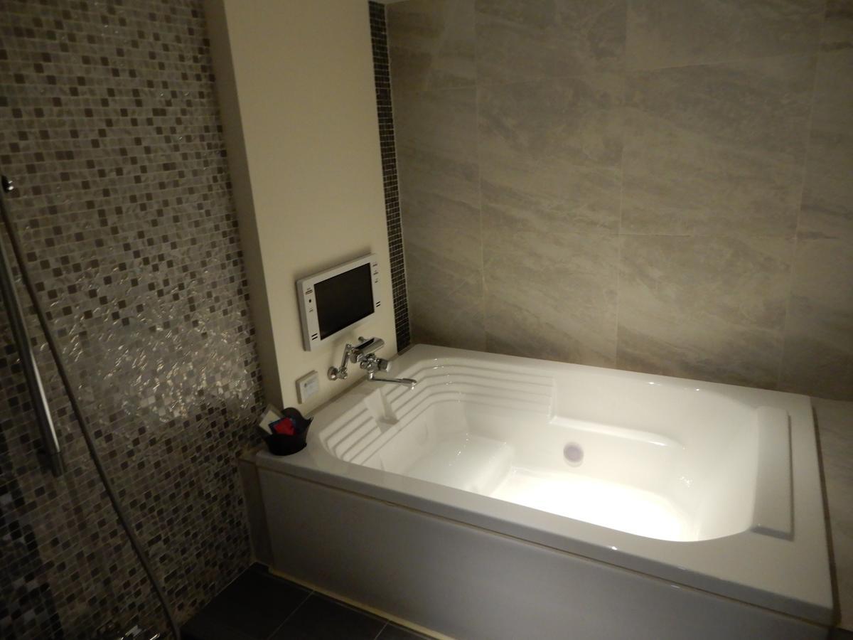 Hotel Versys (Adults Only) Hiroshima Bagian luar foto
